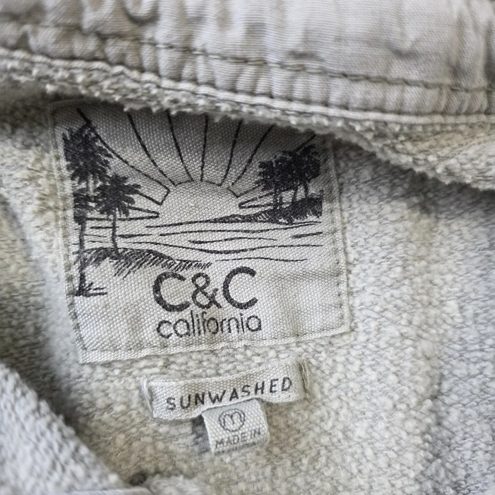 C&c California sunwashed button down - Picture 3 of 6